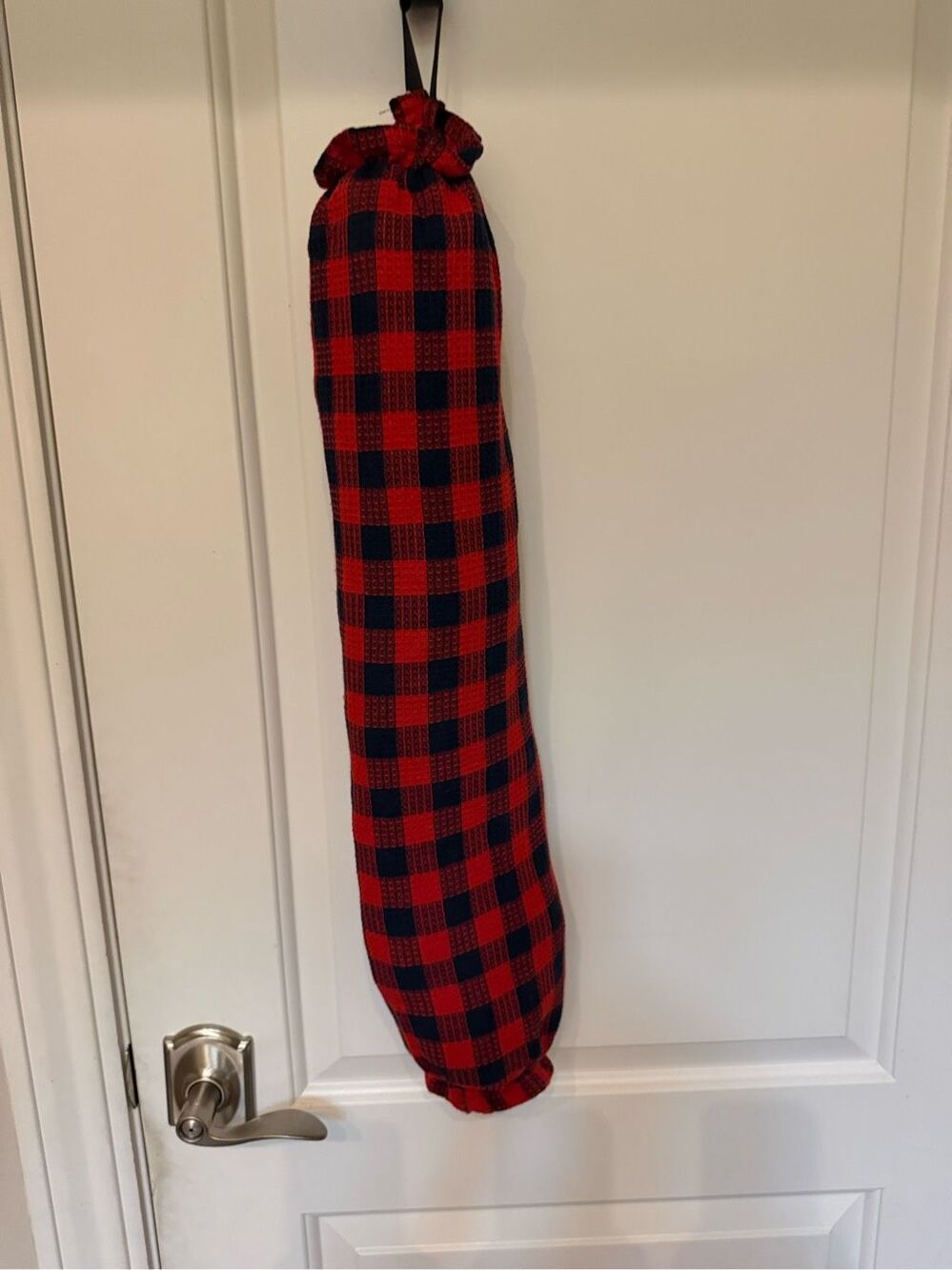Handmade Plastic Bag Holder-Big black and red blocks